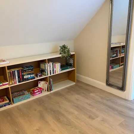 Cosy Two Bedroom Near Rossaveel Ballynahown Lägenhet *