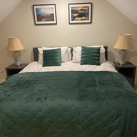Cosy Two Bedroom Near Rossaveel Ballynahown Apartment Derroogh