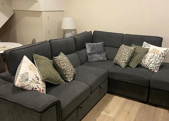 Apartament Cosy Two Bedroom Near Rossaveel Ballynahown