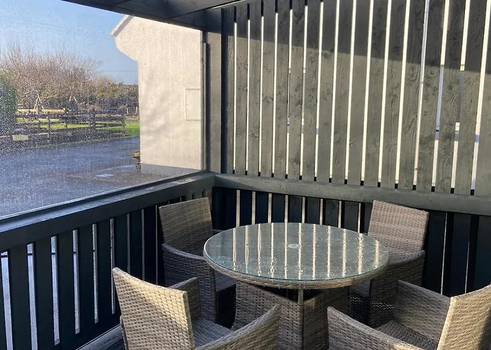 Cosy Two Bedroom Near Rossaveel Ballynahown Derroogh