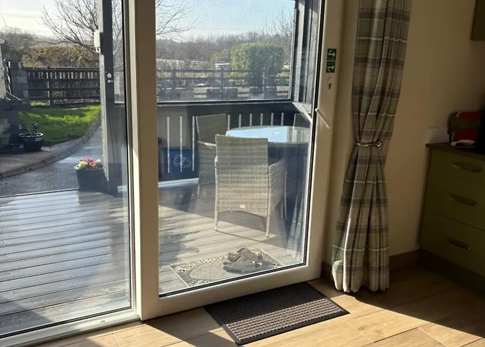 Cosy Two Bedroom Near Rossaveel Ballynahown Lägenhet