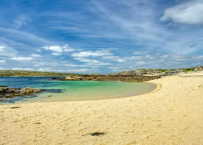 Cosy Two Bedroom Near Rossaveel Ballynahown Apartament *